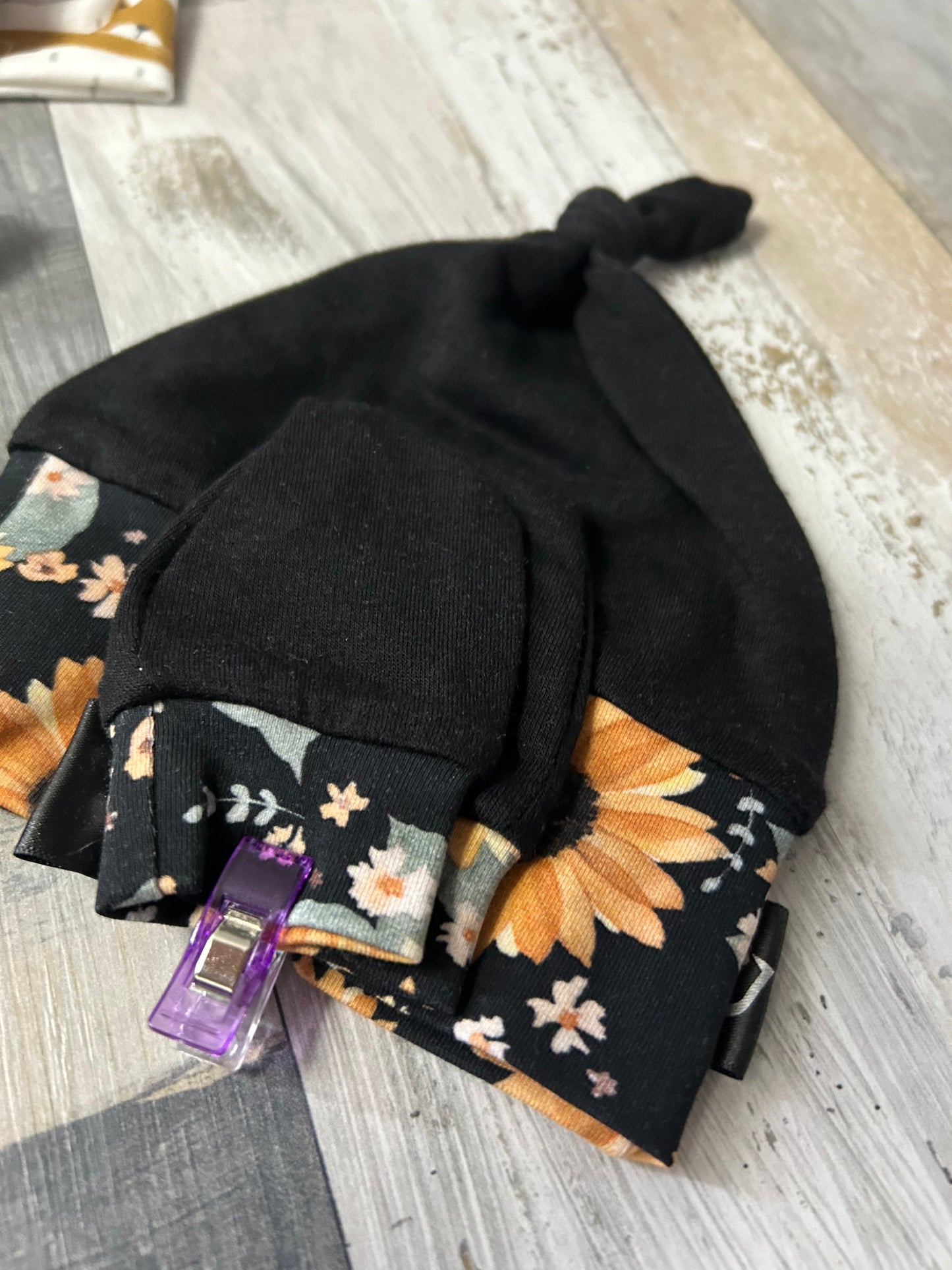 Ensemble chapeaux mitaines nouveaux nés