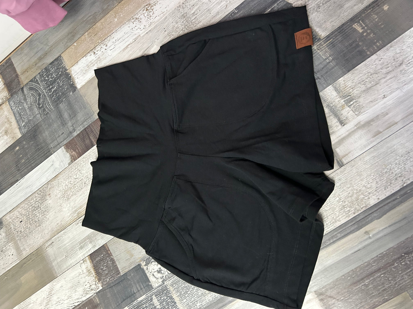 culotte courte noire femme