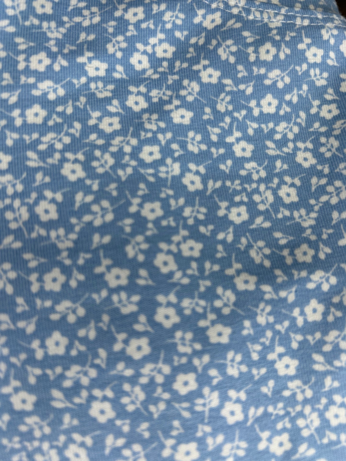 Chandail basique fleurs bleu pâle 12-36 mois