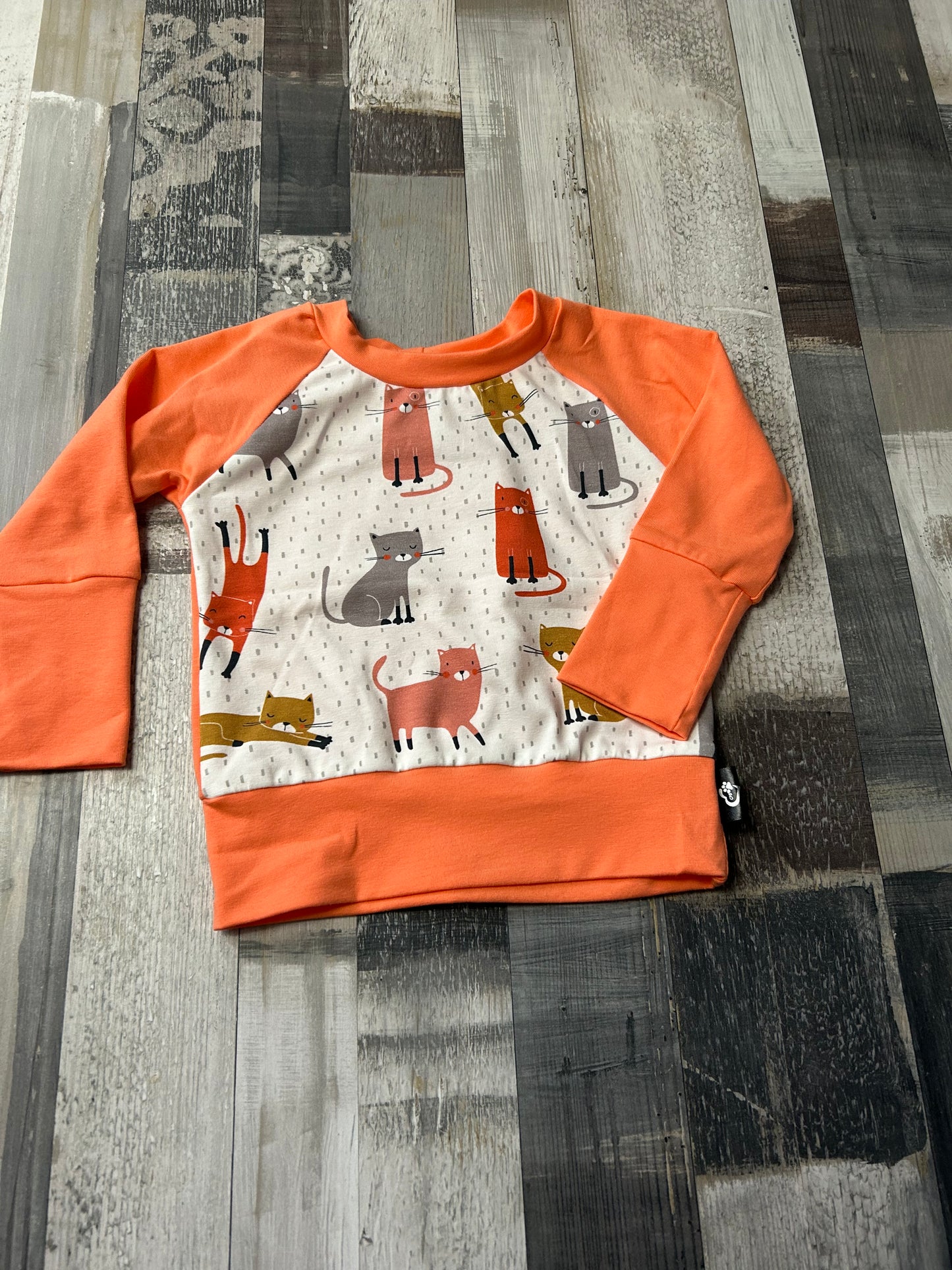 Crewneck évolutif chat corail pâle