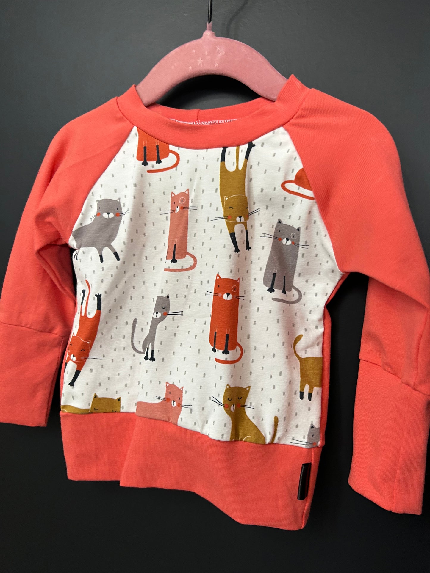 Crewneck chat corail foncé