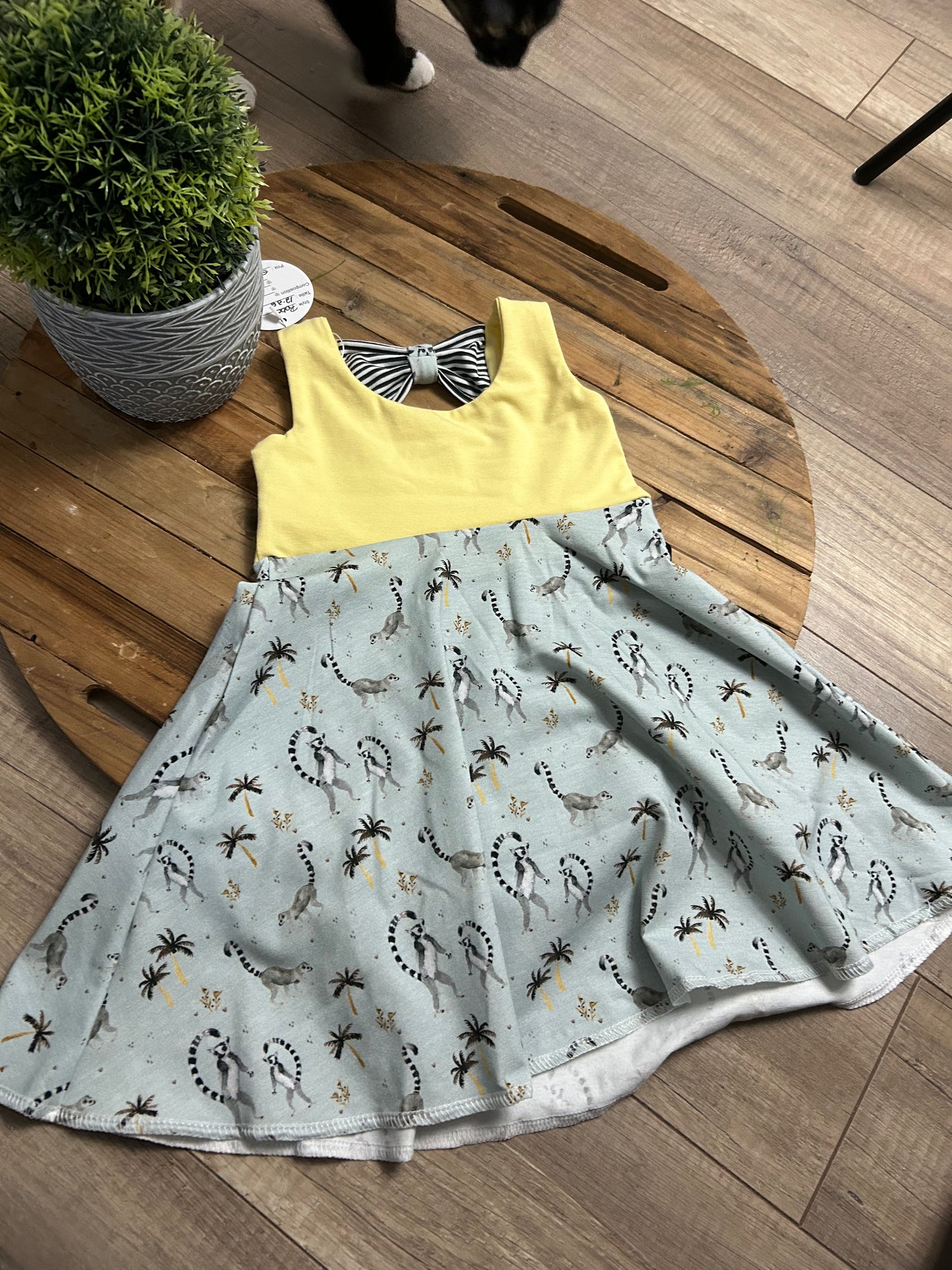 Robe grosse boucle évolutive sans manche