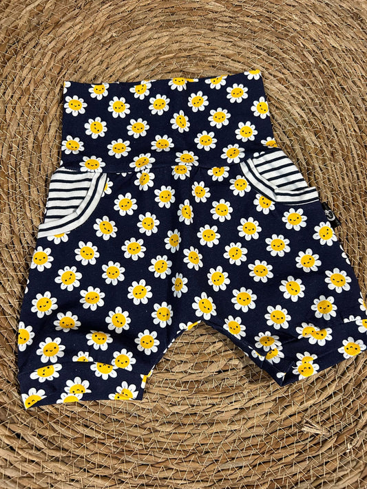 Le basique short marguerite 3-12 mois