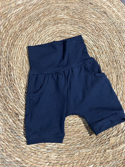 Le basique short marine